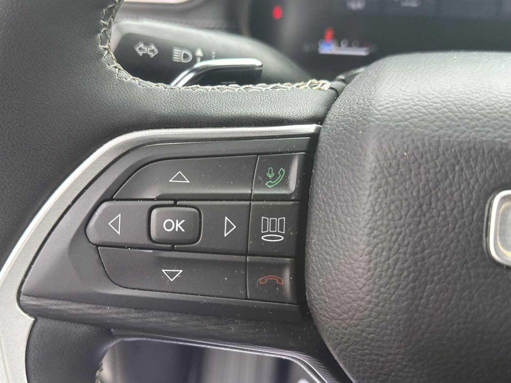 used 2024 Jeep Grand Cherokee car, priced at $35,800