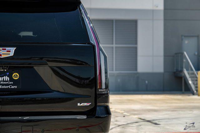 used 2025 Cadillac Escalade car, priced at $269,990
