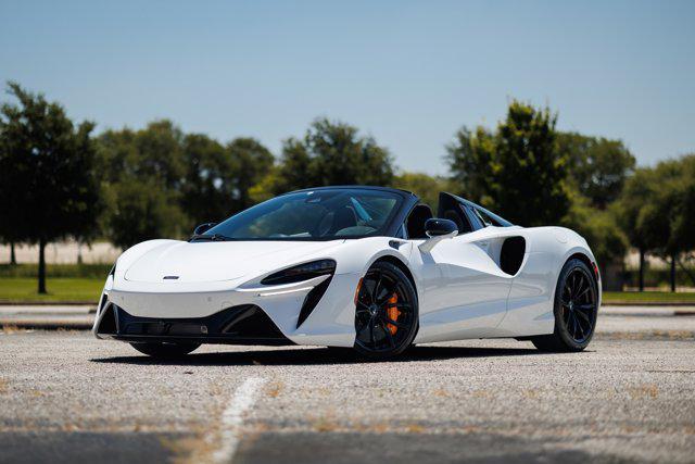 used 2025 McLaren Artura car, priced at $296,990