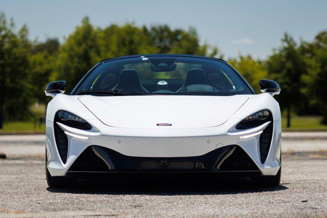 used 2025 McLaren Artura car, priced at $296,990