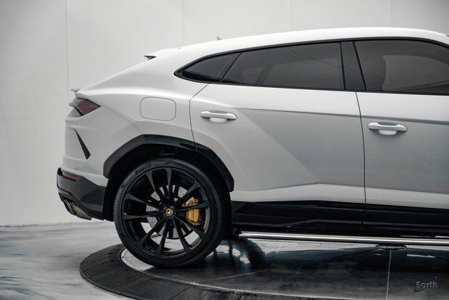 used 2021 Lamborghini Urus car, priced at $222,470