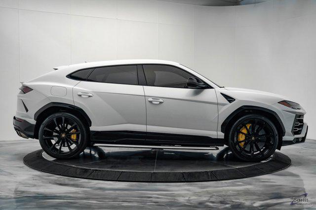 used 2021 Lamborghini Urus car, priced at $222,470