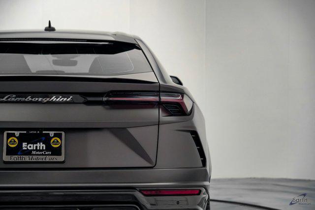 used 2022 Lamborghini Urus car, priced at $252,998