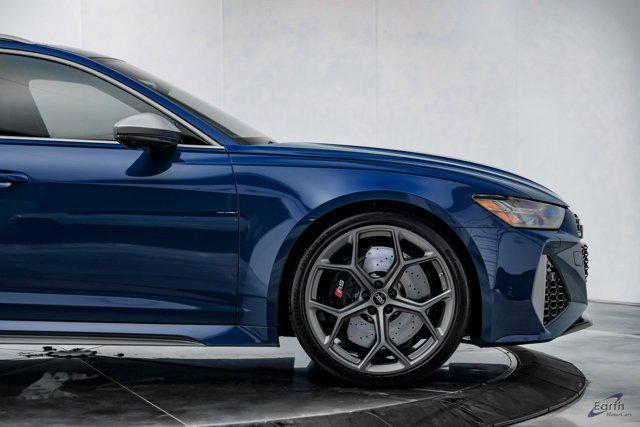 used 2025 Audi RS 6 Avant car, priced at $137,900