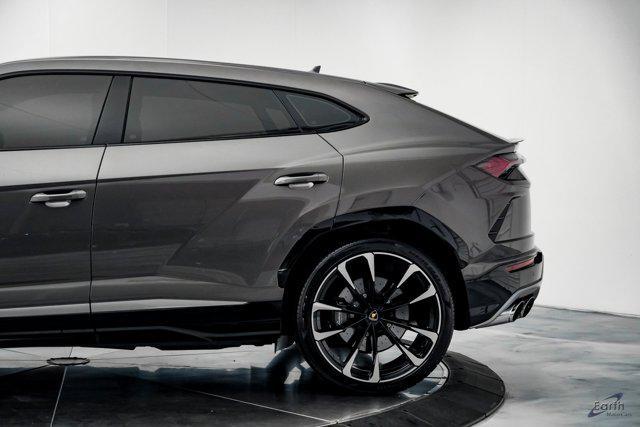 used 2021 Lamborghini Urus car, priced at $218,590