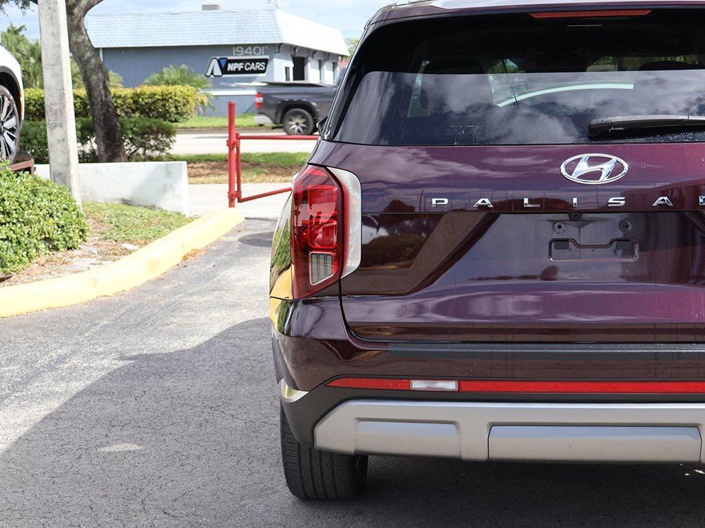 used 2024 Hyundai Palisade car, priced at $32,795