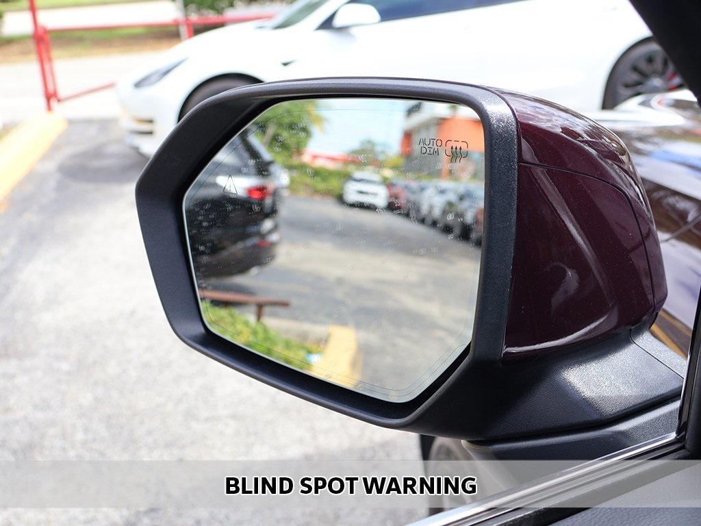 used 2024 Hyundai Palisade car, priced at $32,795