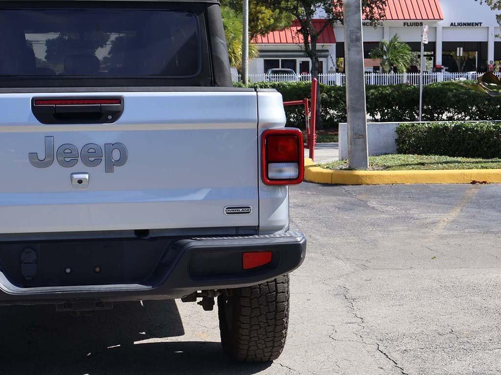 used 2022 Jeep Gladiator car, priced at $25,620
