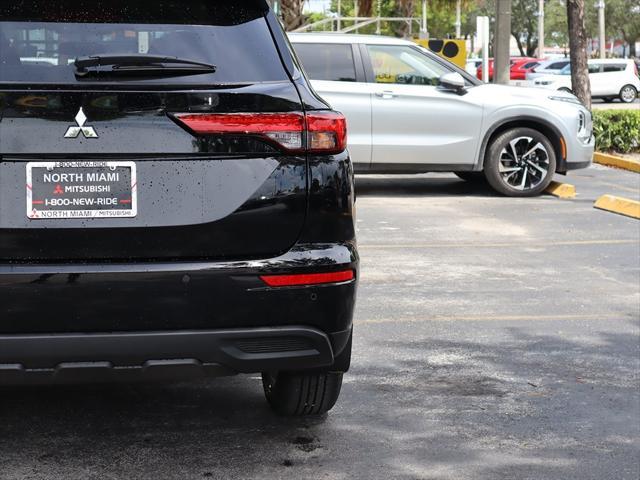 new 2024 Mitsubishi Outlander car, priced at $24,275