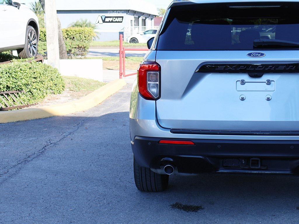 used 2022 Ford Explorer car, priced at $27,690