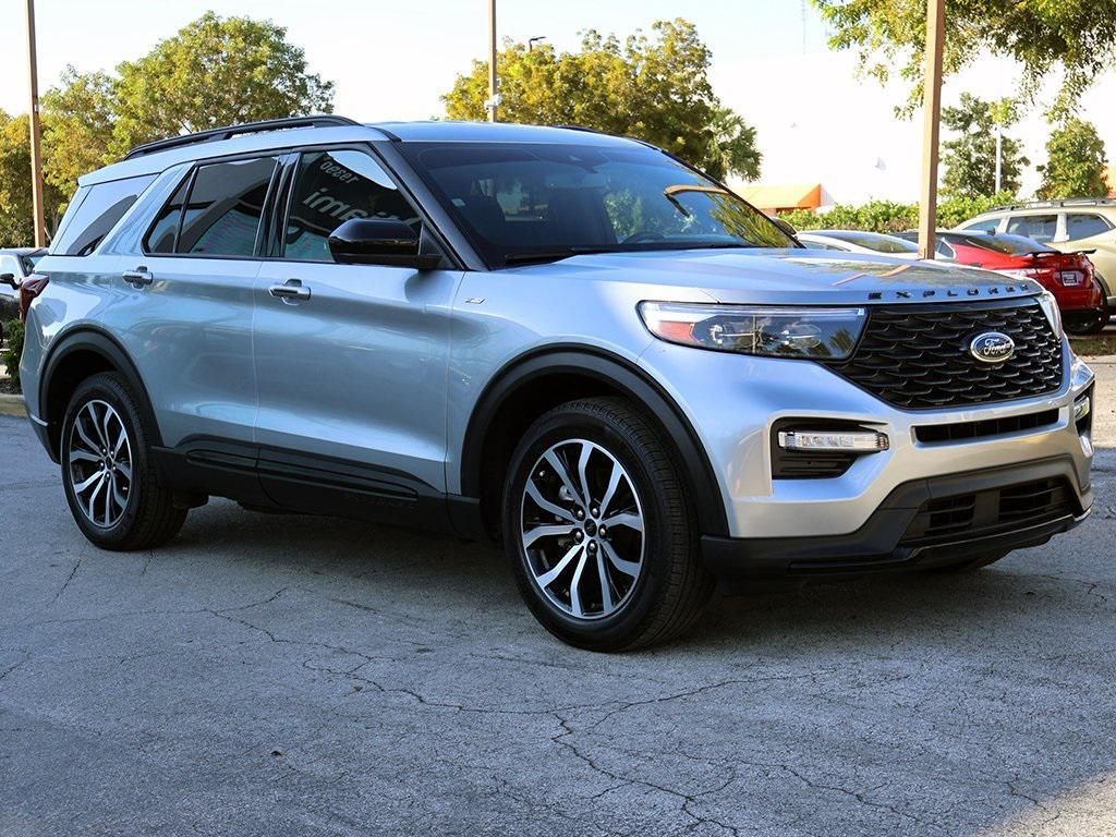 used 2022 Ford Explorer car, priced at $27,690