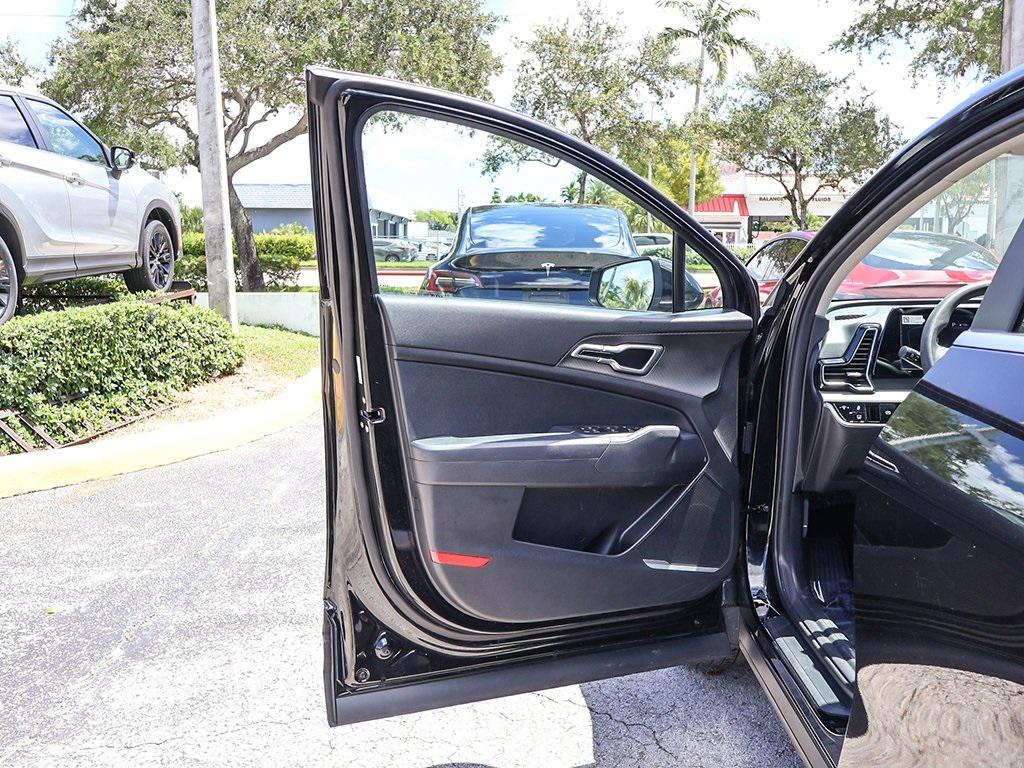 used 2023 Kia Sportage Hybrid car, priced at $20,990