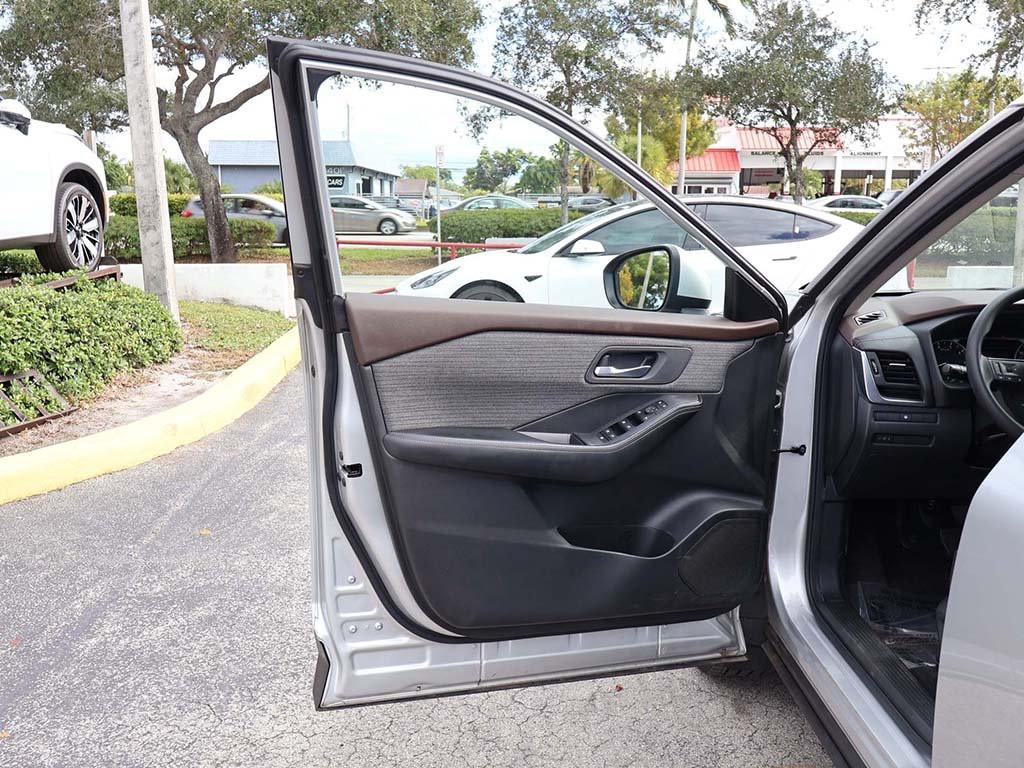 used 2023 Nissan Rogue car, priced at $18,495