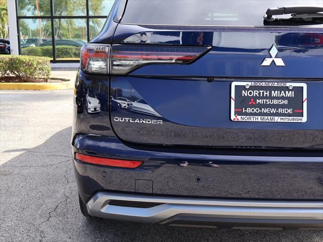 new 2025 Mitsubishi Outlander car, priced at $35,320