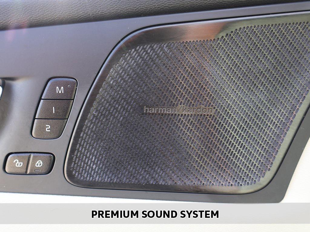 used 2023 Volvo XC60 car, priced at $25,495