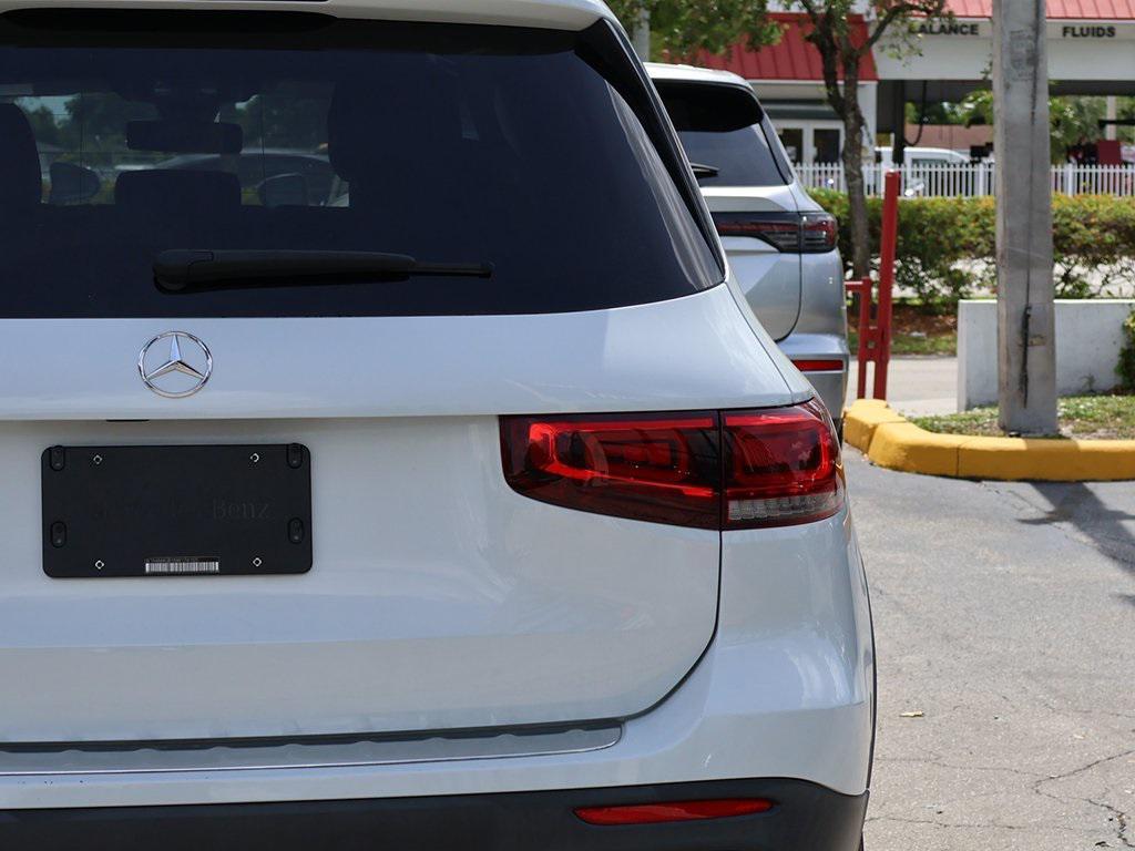 used 2022 Mercedes-Benz GLB 250 car, priced at $21,990