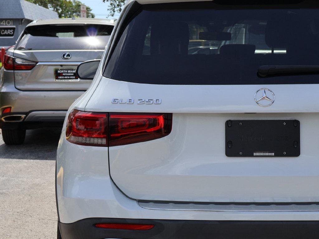 used 2022 Mercedes-Benz GLB 250 car, priced at $21,990