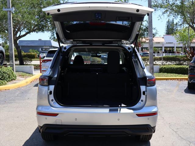 new 2025 Mitsubishi Outlander car, priced at $32,235