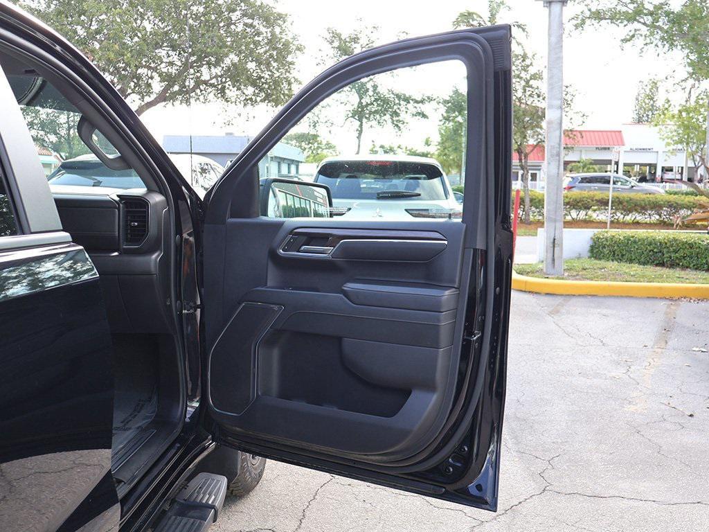 used 2024 Chevrolet Silverado 1500 car, priced at $45,690