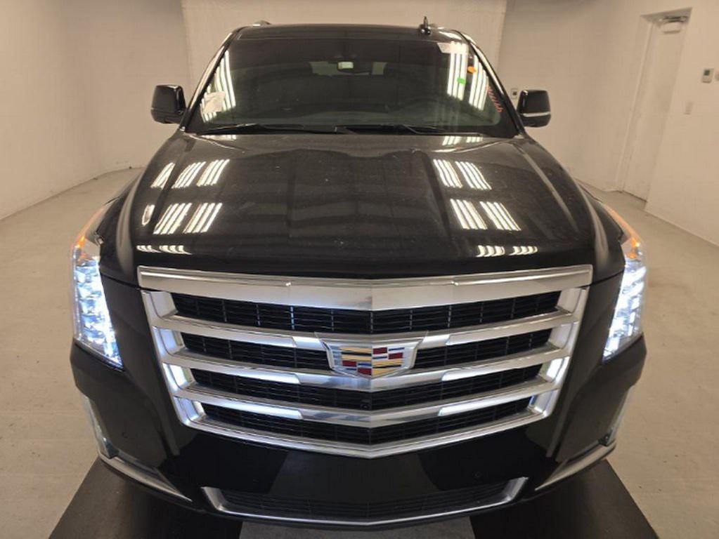 used 2020 Cadillac Escalade car, priced at $32,990