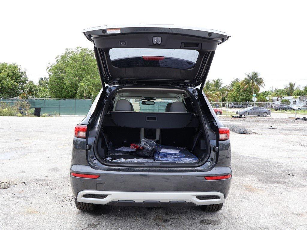 new 2025 Mitsubishi Outlander PHEV car, priced at $41,920