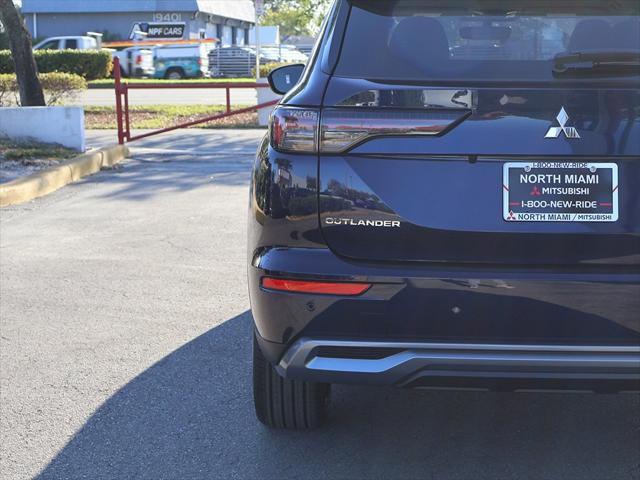 new 2025 Mitsubishi Outlander car, priced at $35,320