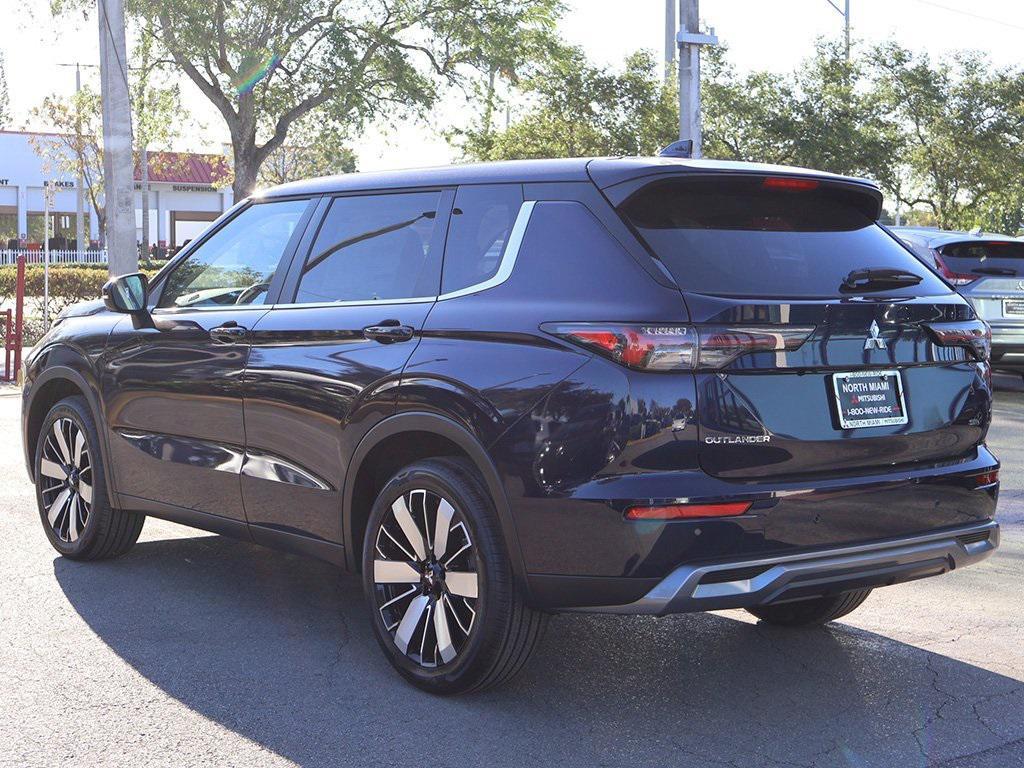new 2025 Mitsubishi Outlander car, priced at $33,820