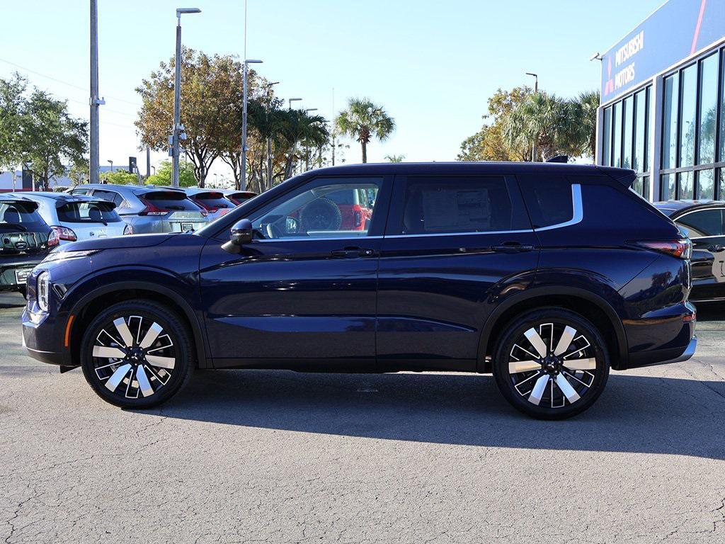 new 2025 Mitsubishi Outlander car, priced at $33,820