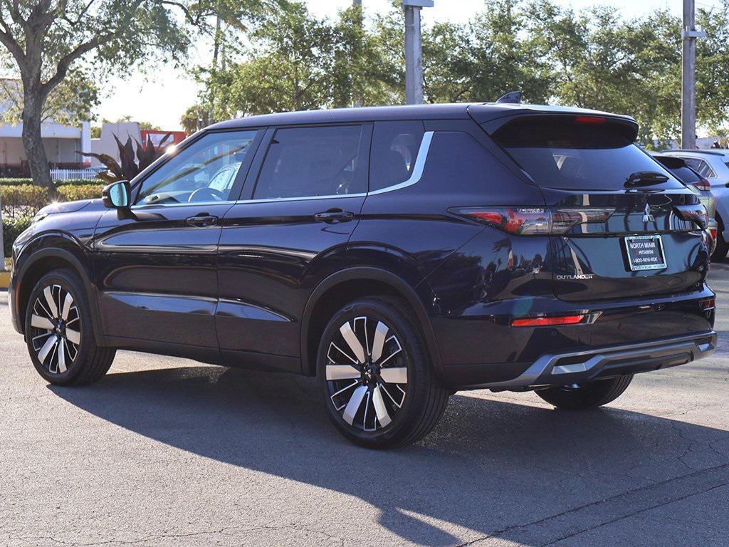 new 2025 Mitsubishi Outlander car, priced at $33,820