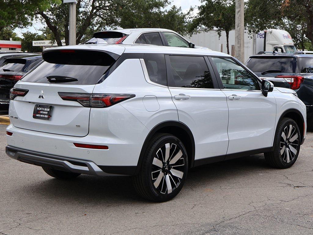 new 2025 Mitsubishi Outlander car, priced at $38,755