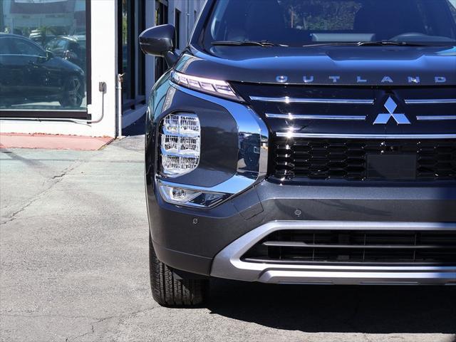 new 2025 Mitsubishi Outlander car, priced at $35,320