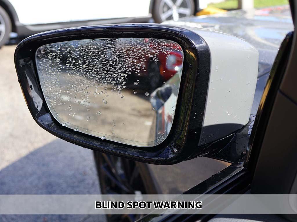 used 2022 BMW 740 car, priced at $38,790