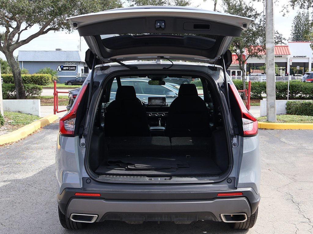 used 2023 Honda CR-V Hybrid car, priced at $22,995