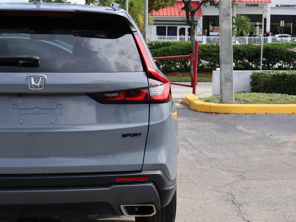 used 2023 Honda CR-V Hybrid car, priced at $22,995