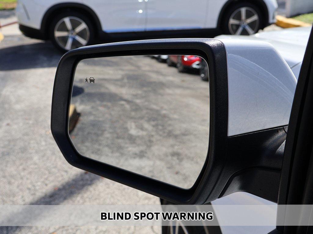 used 2023 GMC Acadia car, priced at $21,829