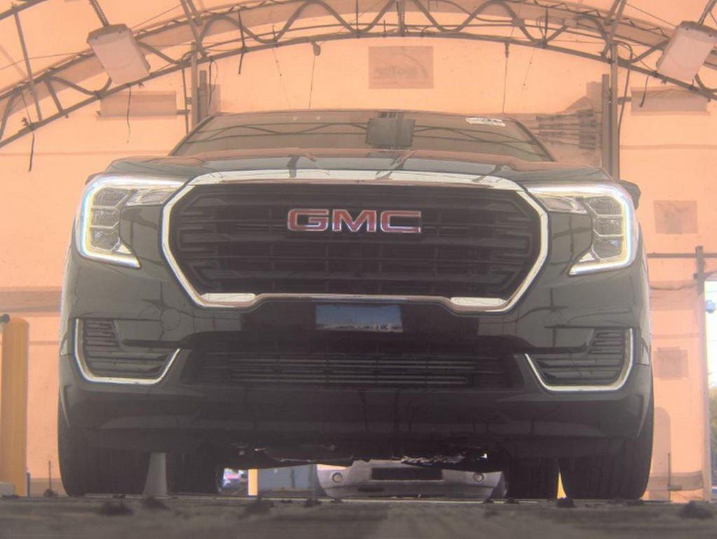 used 2024 GMC Terrain car, priced at $17,995