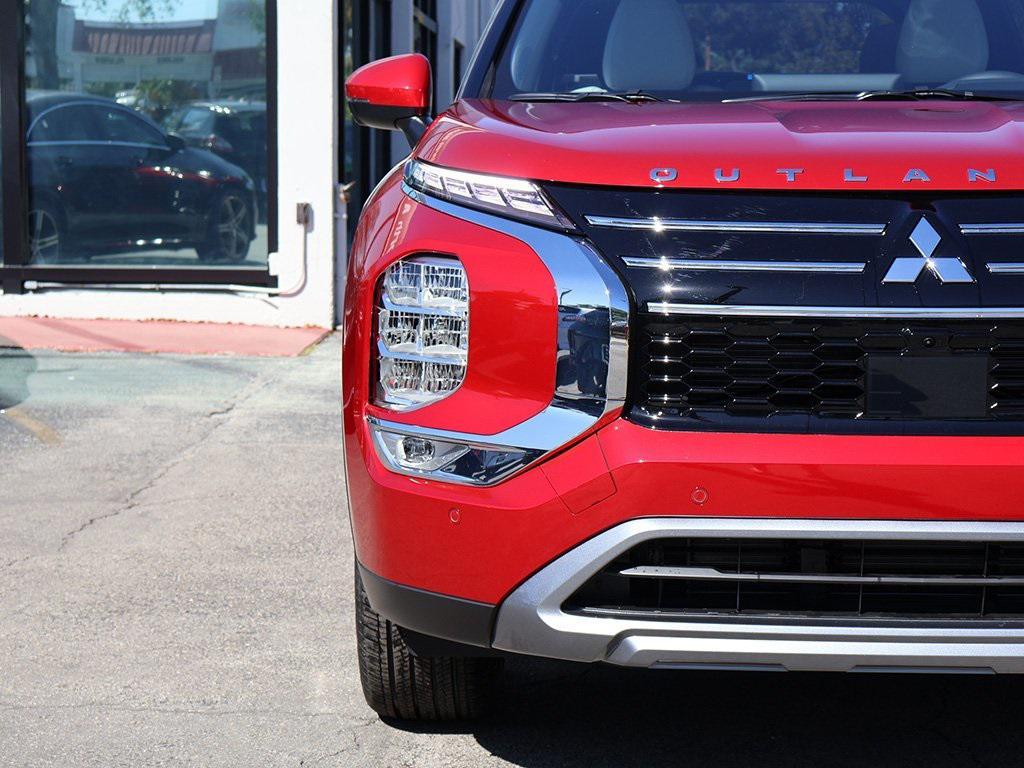 new 2025 Mitsubishi Outlander car, priced at $31,215