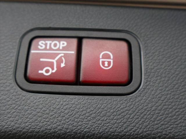 used 2022 Mercedes-Benz GLC 300 car, priced at $29,990