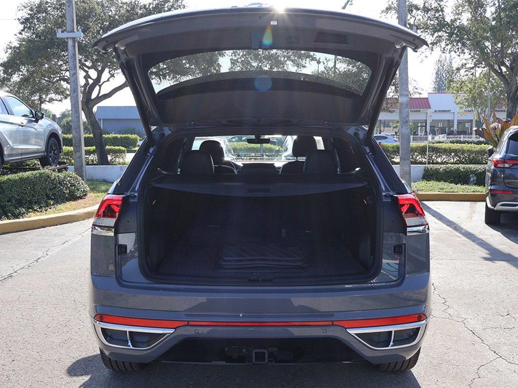 used 2021 Volkswagen Atlas Cross Sport car, priced at $21,690