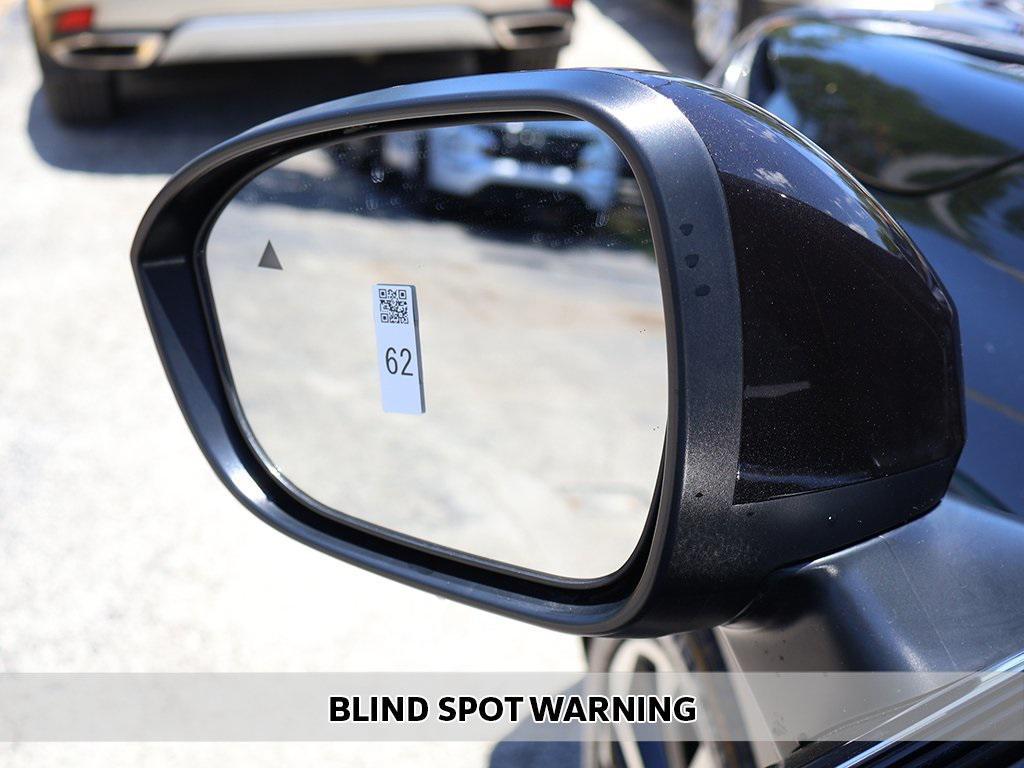 new 2025 Mitsubishi Outlander PHEV car, priced at $50,015