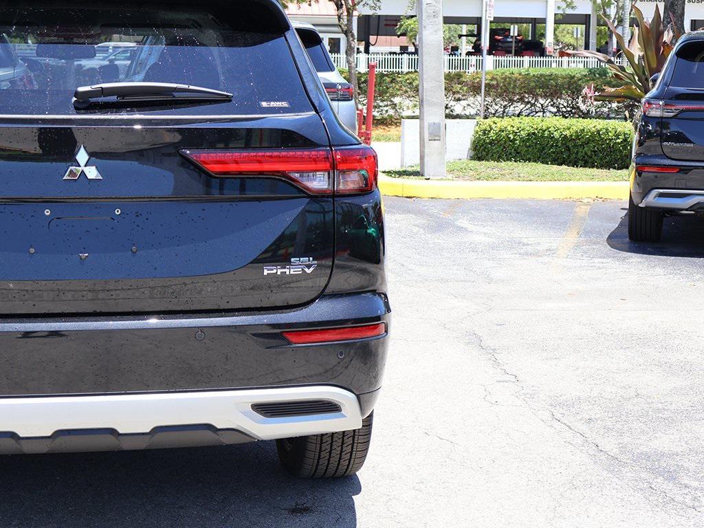 new 2025 Mitsubishi Outlander PHEV car, priced at $50,015