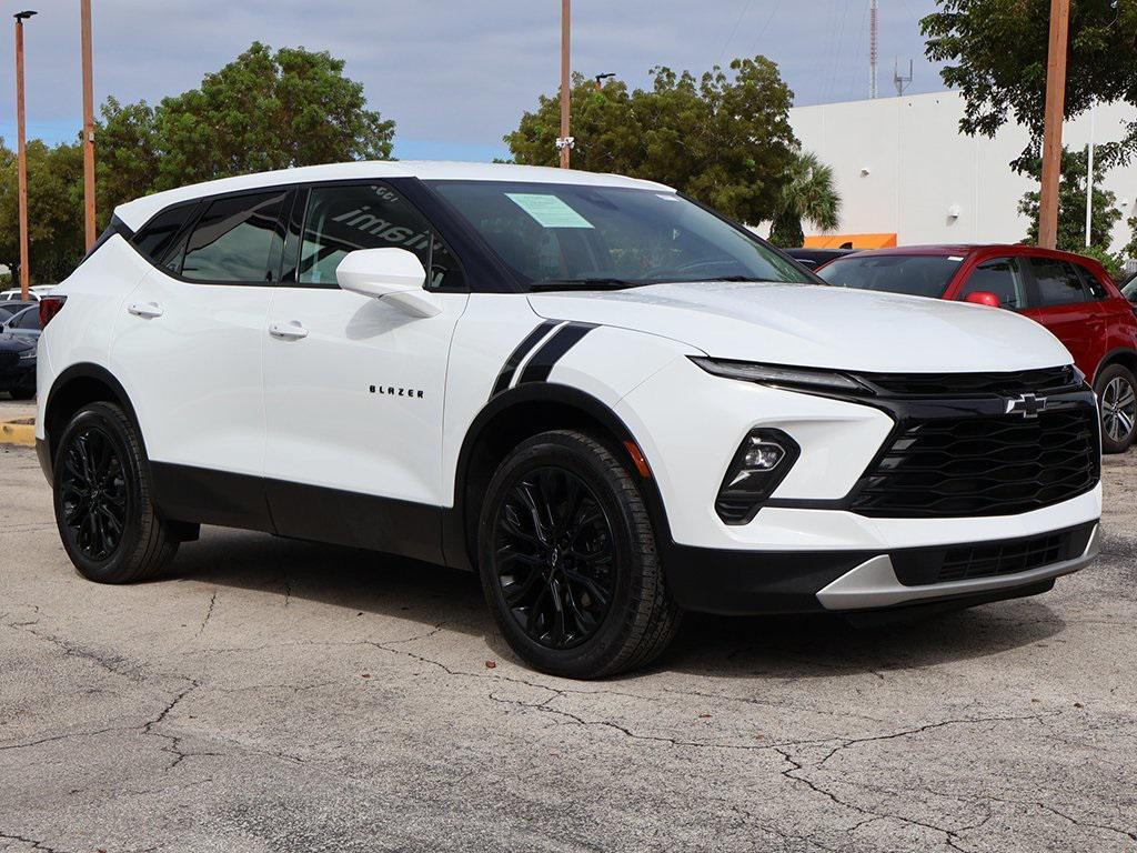 used 2025 Chevrolet Blazer car, priced at $22,995