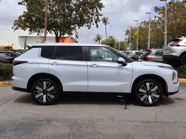 new 2025 Mitsubishi Outlander car, priced at $35,915