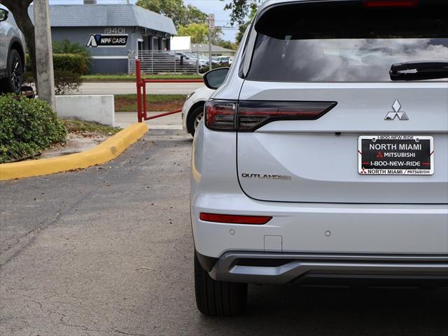 new 2025 Mitsubishi Outlander car, priced at $35,915