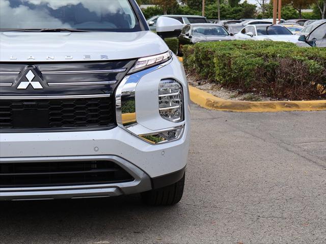new 2025 Mitsubishi Outlander car, priced at $35,915