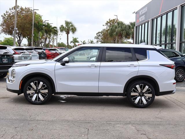 new 2025 Mitsubishi Outlander car, priced at $35,915