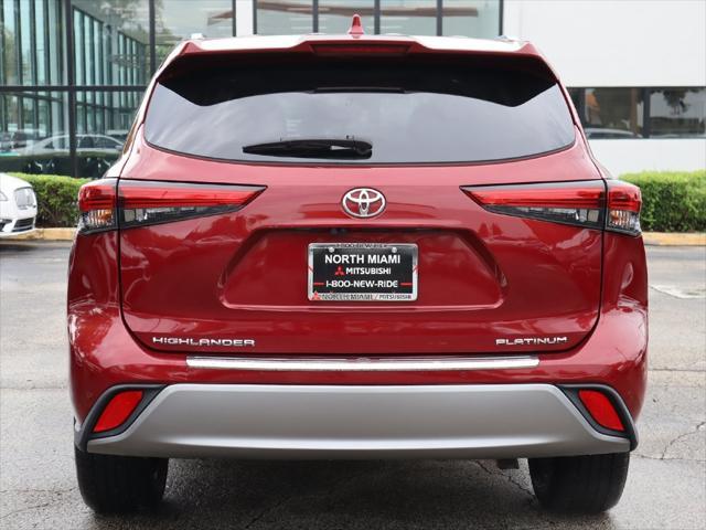 used 2022 Toyota Highlander car, priced at $32,990