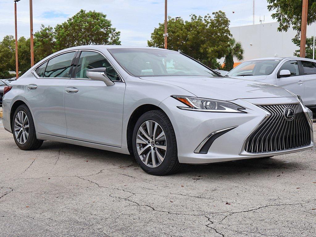 used 2021 Lexus ES 350 car, priced at $29,490