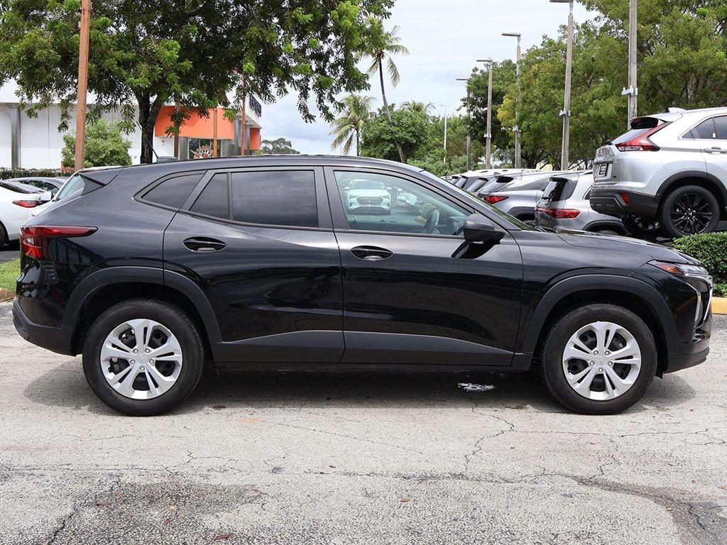 used 2024 Chevrolet Trax car, priced at $18,490