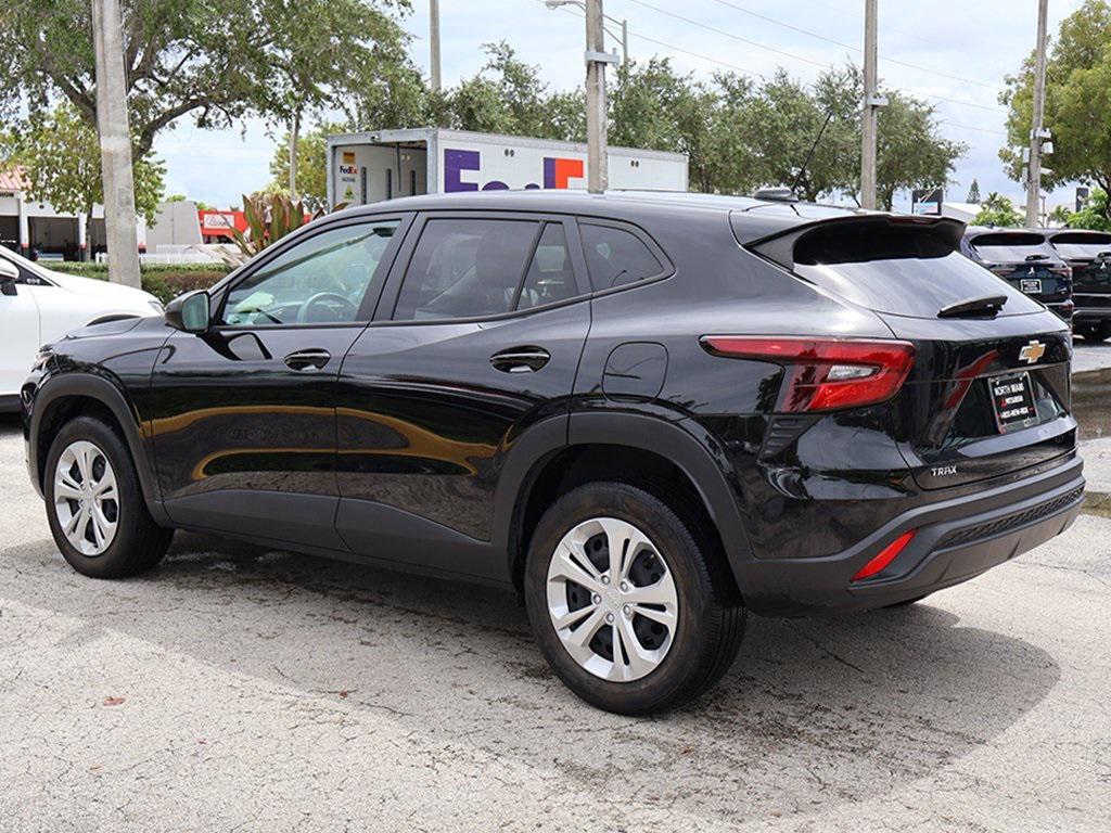 used 2024 Chevrolet Trax car, priced at $18,490